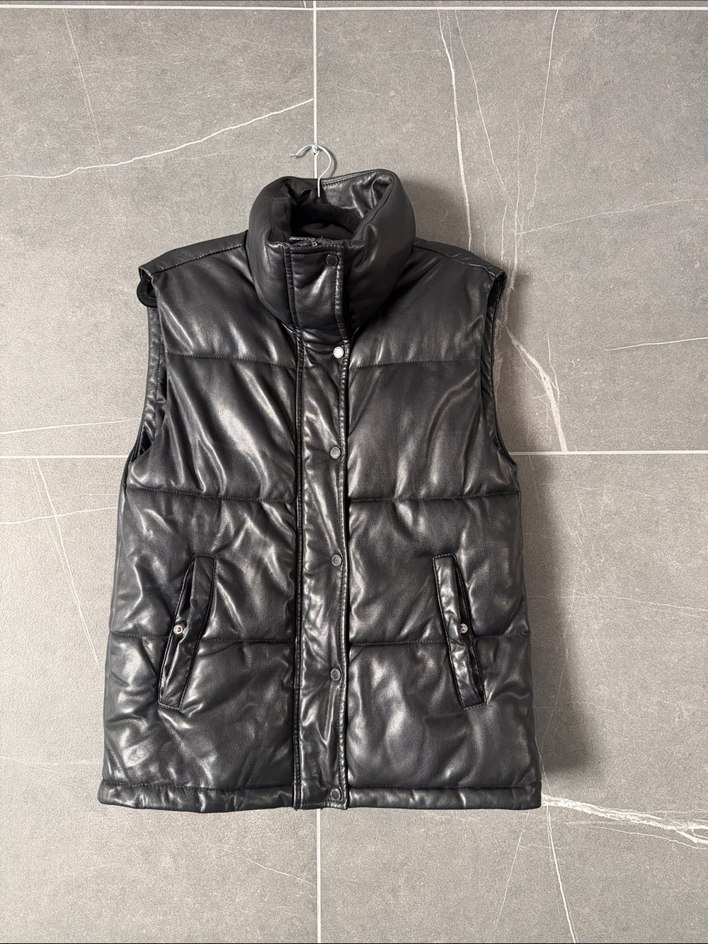 Abercrombie & Fitch Vegan Leather Puffer Vest Womens